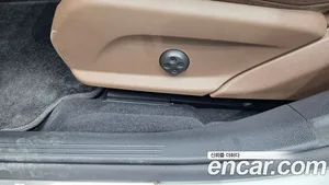 Mercedes-Benz E-Class, 2023 — миниатюра 31