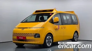Hyundai Staria, 2023 — миниатюра 1