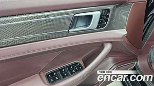 Porsche Panamera, 2020 — миниатюра 24