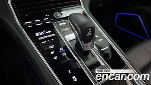 Porsche Panamera, 2018 — миниатюра 9