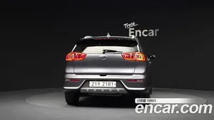 Kia Niro, 2017 — миниатюра 4