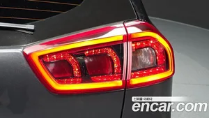 Kia Niro, 2017 — миниатюра 9