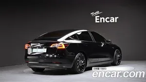 Tesla Model 3, 2022 — миниатюра 1