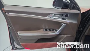 Kia Stinger, 2017 — миниатюра 13