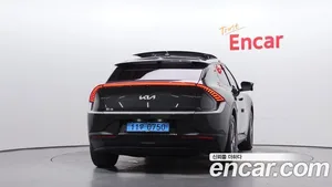 Kia EV6, 2023 — миниатюра 4