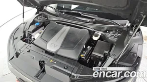 Kia EV6, 2023 — миниатюра 6