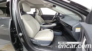 Kia EV6, 2023 — миниатюра 18