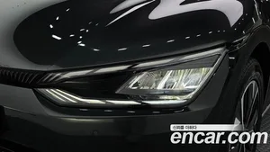 Kia EV6, 2023 — миниатюра 8