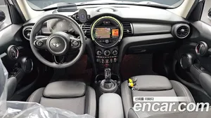 Mini Cooper, 2021 — миниатюра 9