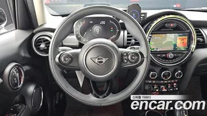 Mini Cooper, 2021 — миниатюра 18
