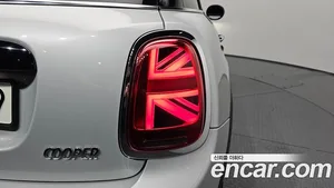 Mini Cooper, 2021 — миниатюра 8