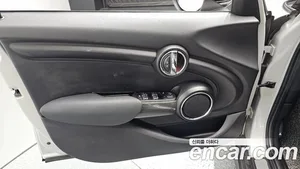Mini Cooper, 2021 — миниатюра 13