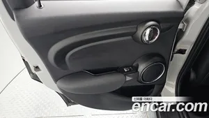 Mini Cooper, 2021 — миниатюра 14