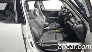 Mini Cooper, 2021 — миниатюра 15