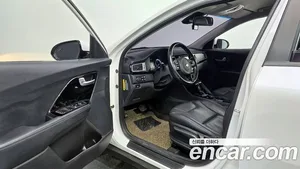 Kia Niro, 2018 — миниатюра 10