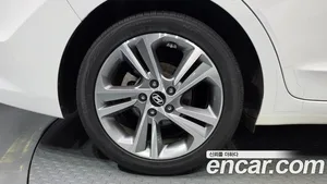 Hyundai Avante, 2017 — миниатюра 5