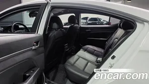 Hyundai Avante, 2017 — миниатюра 12