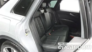 Audi Q4 e-tron, 2022 — миниатюра 17
