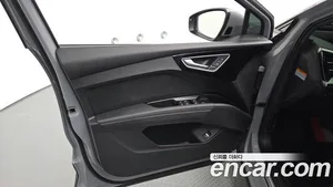 Audi Q4 e-tron, 2022 — миниатюра 13