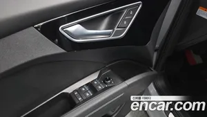 Audi Q4 e-tron, 2022 — миниатюра 26