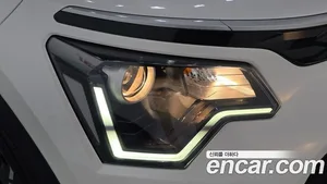 Kia Niro, 2022 — миниатюра 8