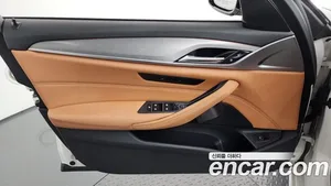 BMW 5-Series, 2018 — миниатюра 14