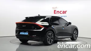 Kia EV6, 2023 — миниатюра 2