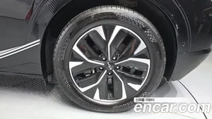 Kia EV6, 2023 — миниатюра 5