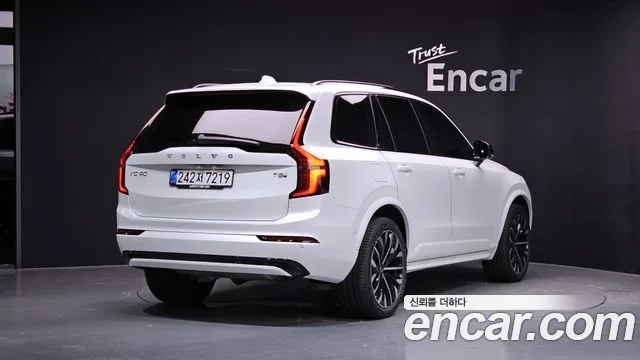 Volvo XC90, 2025 — фото автомобиля из Кореи