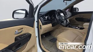 Kia Carnival, 2015 — миниатюра 10