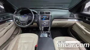 Ford Explorer, 2019 — миниатюра 10