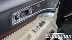 Ford Explorer, 2019 — миниатюра 27