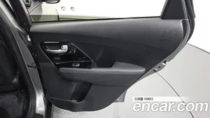 Kia Niro, 2021 — миниатюра 15