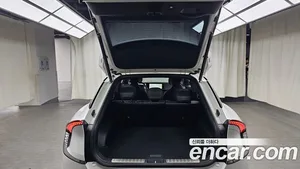 Kia EV6, 2023 — миниатюра 20
