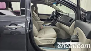 Kia Carnival, 2018 — миниатюра 16