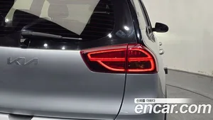Kia Niro, 2022 — миниатюра 9