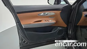 Genesis GV70, 2023 — миниатюра 13