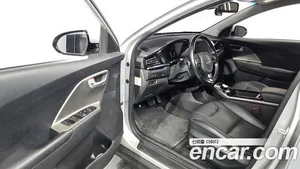 Kia Niro, 2022 — миниатюра 13