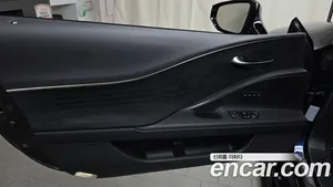 Lexus LC, 2018 — миниатюра 14