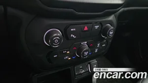 Jeep Renegade, 2020 — миниатюра 32