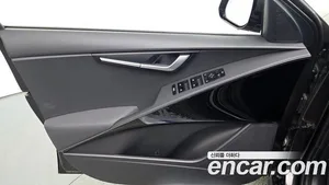 Kia Niro, 2022 — миниатюра 14