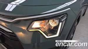 Kia Niro, 2022 — миниатюра 8