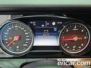 Mercedes-Benz E-Class, 2019 — миниатюра 6