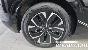 Kia EV6, 2022 — миниатюра 5