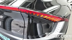 Kia EV6, 2022 — миниатюра 9