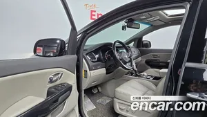 Kia Carnival, 2015 — миниатюра 13