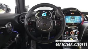 Mini Cooper, 2023 — миниатюра 13