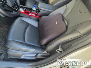 Toyota Prius, 2020 — миниатюра 8