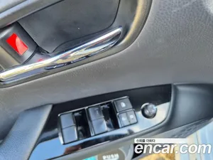 Toyota Prius, 2020 — миниатюра 9