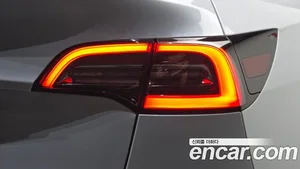 Tesla Model Y, 2022 — миниатюра 8